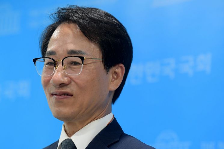 [단독]美 '인플레 감축법'에 국회서도 대응…'세제지원 차별금지 촉구' 결의안 마련