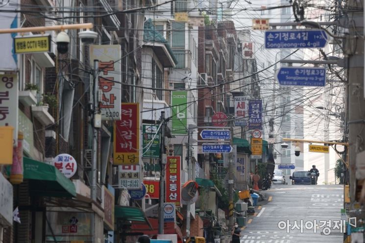 서울시 공공재개발 후보지로 선정된 마포구 아현동 699 일대 모습. /문호남 기자 munonam@