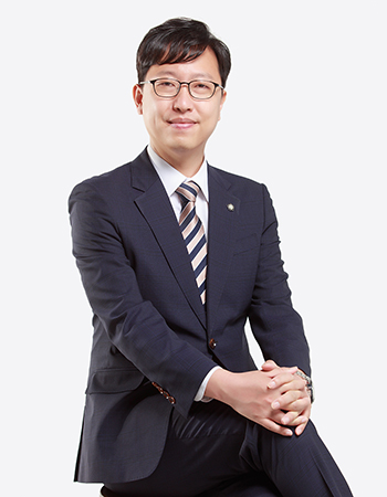문화체육관광부는 게임물관리위원회 신임 위원에 법무법인 시우 부산분사무소 이용민 변호사를 위촉한다고 29일 밝혔다. 사진제공 = 문화체육관광부