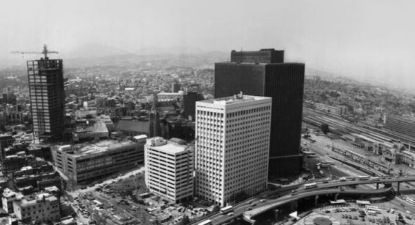 40살 남산 힐튼호텔…'철거냐 보존이냐' 기로에 서다