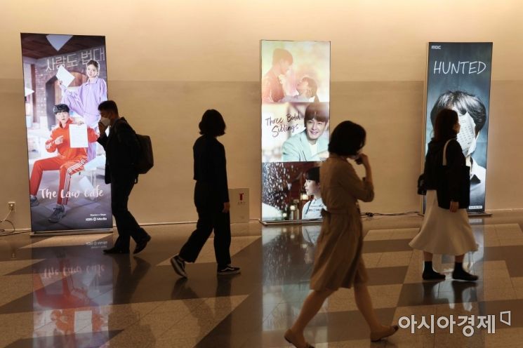 [단독·라임라이트]"넷플릭스 독점 시대 끝나…한국에 또 다른 기회"