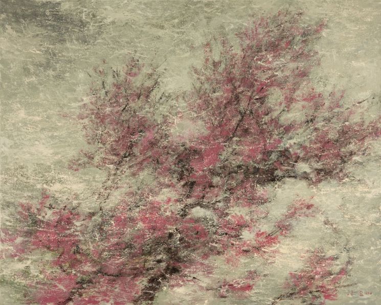 풍설매(風雪梅) Plum Blossom In Snowstorm, 2022, 캔버스에 아크릴릭 Acrylic on canvas, 130x162cm. 사진제공 = 학고재갤러리