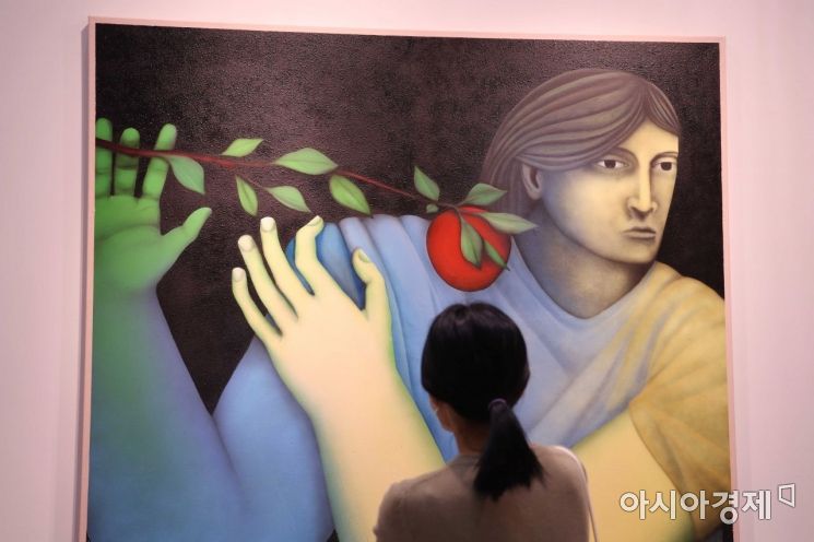 세계 3대 아트페어로 꼽히는 ‘프리즈’(Frieze)가 2일 서울 강남구 코엑스 C·D홀에서 열렸다. 첫날은 VIP 티켓 소지자만 입장하고, 일반 관람은 내일(3일)부터 시작한다. 프리즈 서울은 21개국 갤러리 110곳이 참여해 동시대 최고 작가들의 작품들을 선보인다. /문호남 기자 munonam@