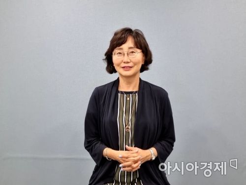 [100세 뇌건강⑦] 묵인희 "치매 연구 예산 부족한 韓… 돌봄 넘어 앞선 지원 필요"