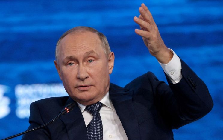 "반역자 푸틴을 탄핵하라"…등 돌린 러시아 구의원들의 요청