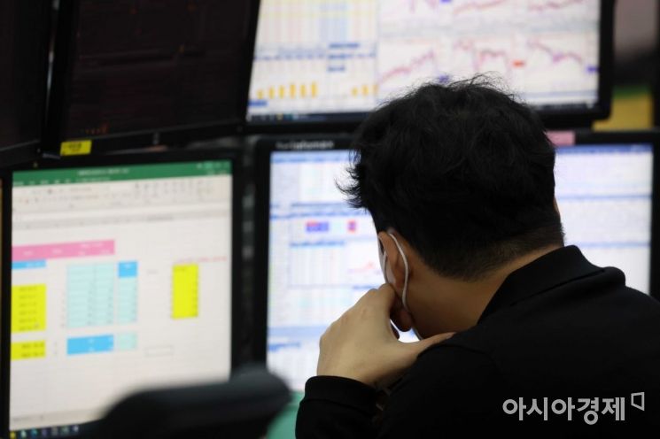 매달 ‘삼바’ 주식 0.1주씩 산다 … 2030세대 소수점 주식 거래 증가