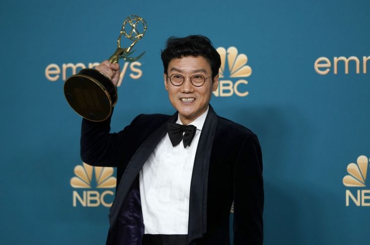 [포토]새 역사 쓴 '오징어 게임' 美 에미상 6관왕