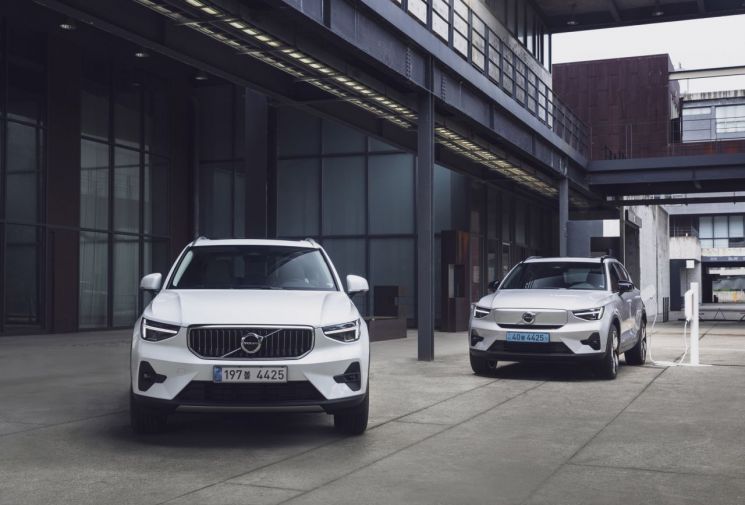 볼보 XC40, 이유 있는 2년 연속 유럽 ‘프리미엄 컴팩트 SUV’ 1등