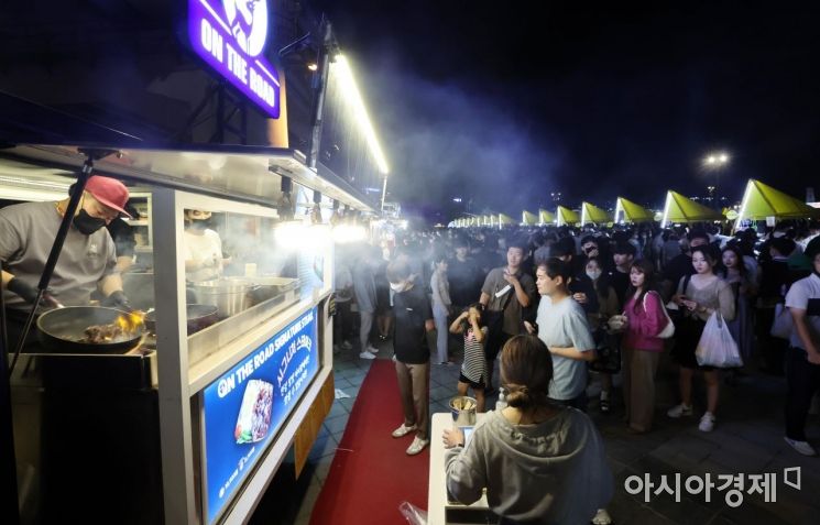 [포토] 한강달빛야시장, 인기 만점 - 아시아경제