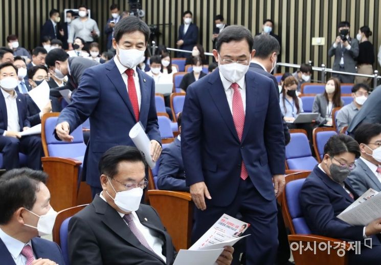 與 신임 원내대표에 주호영…"이준석과 송사 정리" (종합)