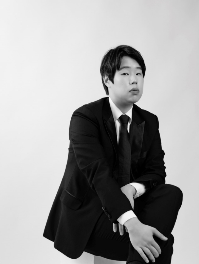 피아니스트 박재홍. 사진제공 = 경기아트센터