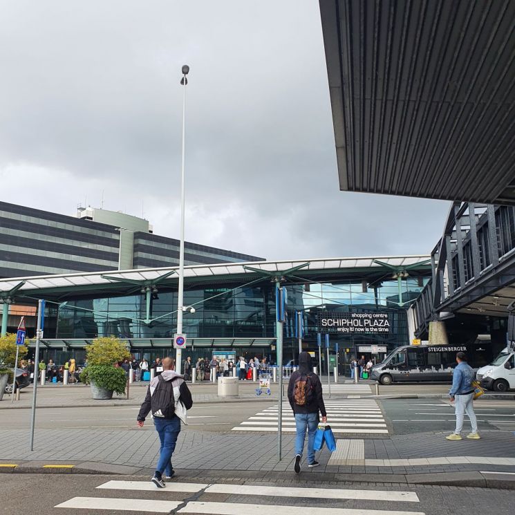 [르포]유럽의 '허브'…스키폴 공항이 붐비는 '이유'