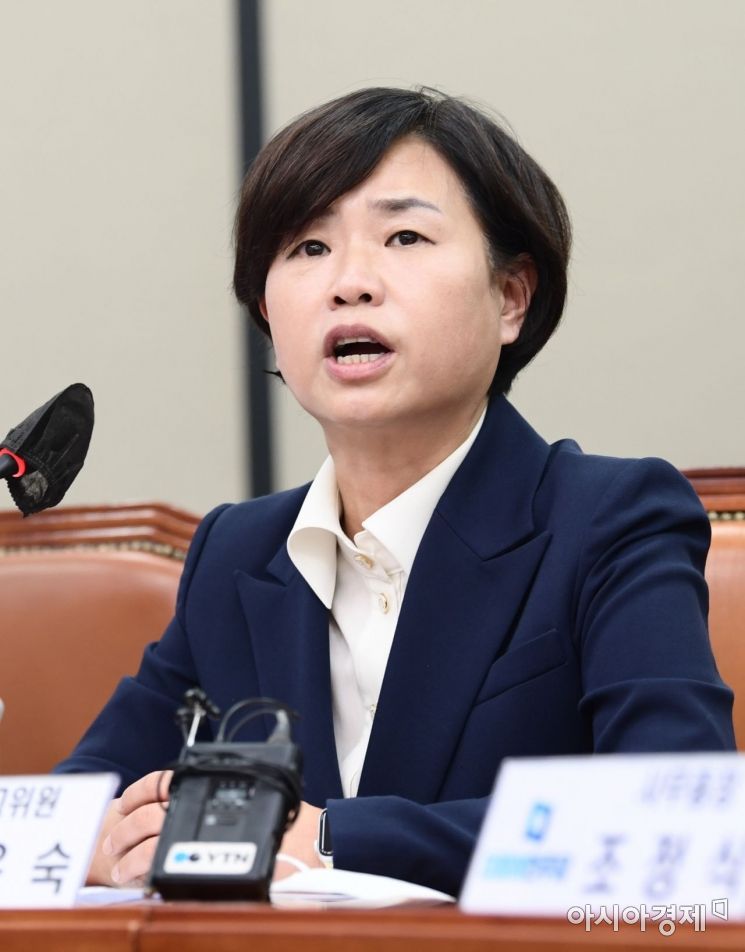 서은숙 더불어민주당 최고위원이 23일 국회에서 열린 최고위원회의에 참석, 모두발언을 하고 있다./윤동주 기자 doso7@