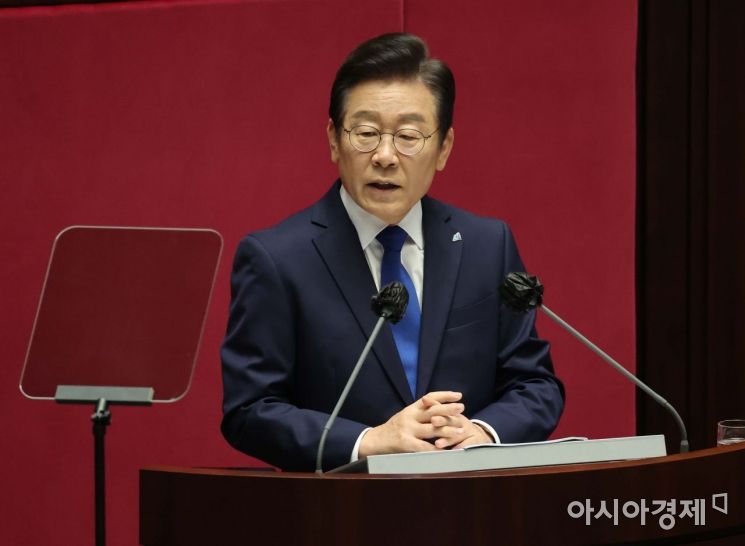 與, 이재명 첫 대표연설에 "기본 없다"·"형용모순" 비판 