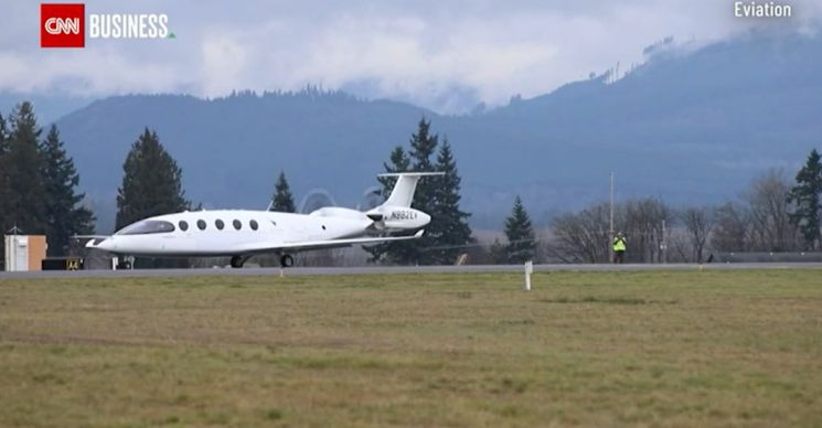 "8분간 날았다"…전기차 이어 전기항공기 시대 오나