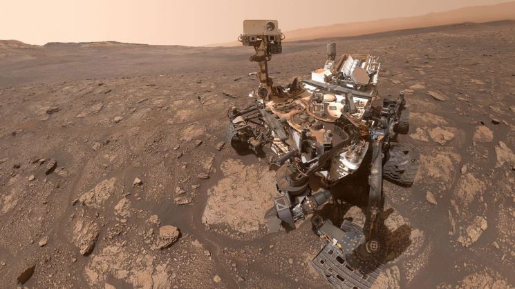 화성 탐험 중인 미국 항공우주국(NASA)의 큐리오서티 로버. 사진 출처=NASA.