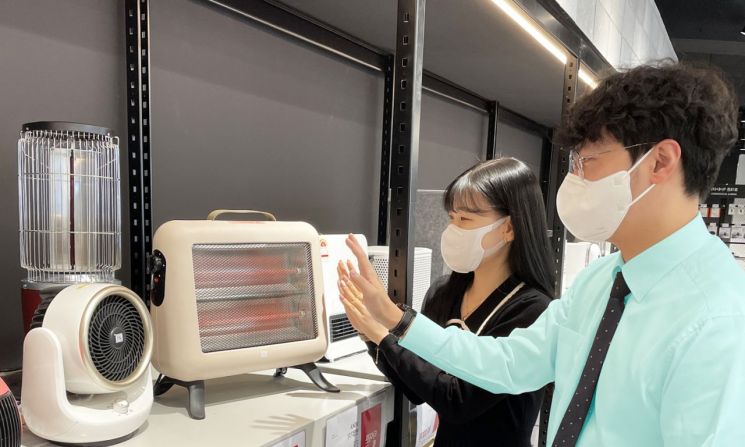 갑자기 쌀쌀해진 날씨에…난방가전·겨울상품 뜬다