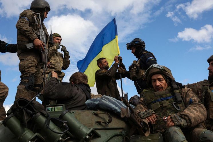 '러시아 병합' 리만 탈환한 우크라이나군 [이미지출처=연합뉴스]