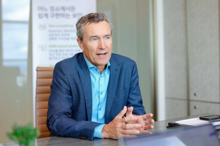 예스퍼 앤더슨 인포블록스 회장 겸 최고경영자(CEO)가 6일 서울 강남구 파르나스 센터에서 아시아경제와 인터뷰를 하고 있다.