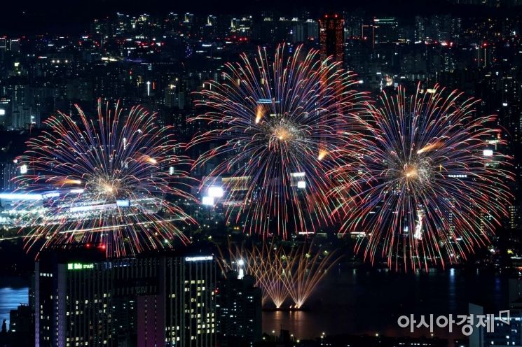 세계불꽃축제에 100만명 몰린다…안전인력 30% 늘리고 교통통제