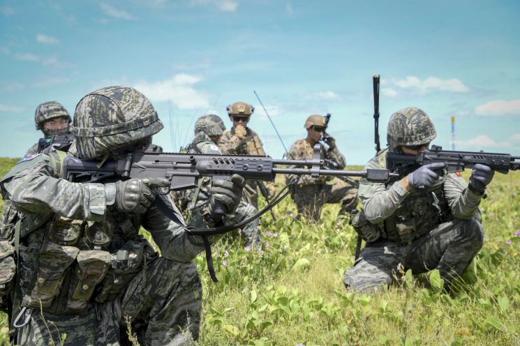[양낙규의 Defence photo]해병대 참여한 카만닥훈련은