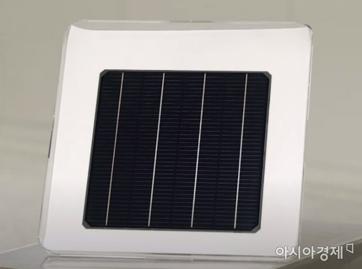 Hanwha Qcells正在研发的钙钛矿–晶体硅叠层电池样品