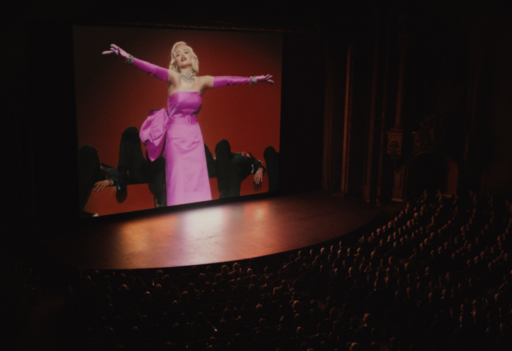 [라임라이트]마릴린 먼로와 노마 진 사이 어딘가