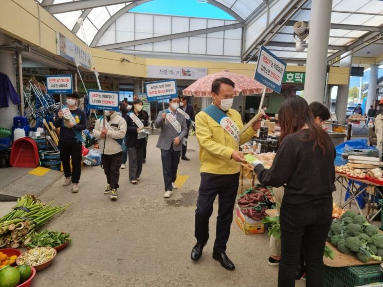 곡성군, 농기계 안전 사고 예방 캠페인 나서