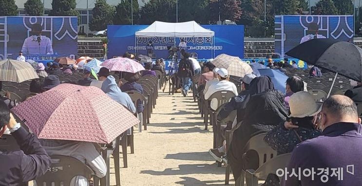 둔촌주공, 조합원 성원에 17일 공사 재개…"내년 1월 일반분양"