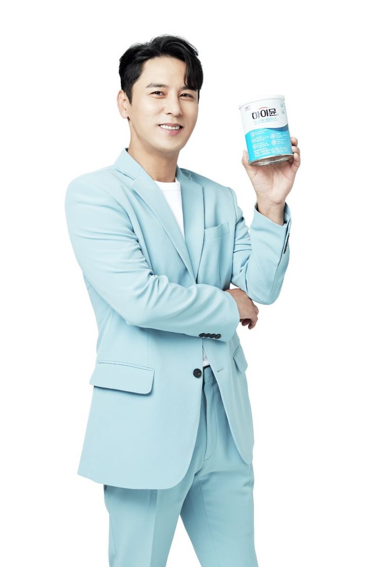 일동후디스 하이뮨, 가수 장민호와 전속 모델 재계약