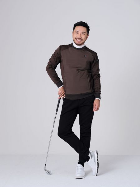 온라인 쇼핑몰 대표인 심짱은 클럽과 어패럴 등을 만들어 세계 시장을 공략할 수 있는 골프 브랜드를 꿈꾸고 있다. 사진제공=심짱
