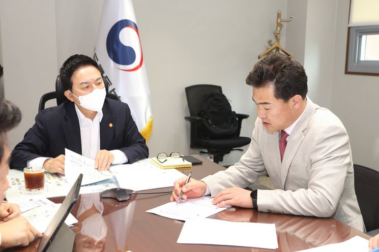 오언석 도봉구청장, 원희룡 국토교통부 장관 만나 GTX-C 지하화 등 지역현안 요청 