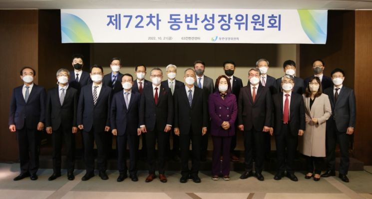 "심야회의로 극적 합의" 국내 2조 폐플라스틱 시장, 대·중기 역할분담