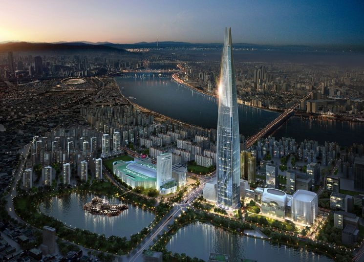 '비상경영' 카드 꺼낸 롯데…수익성·재무 개선 '고삐'