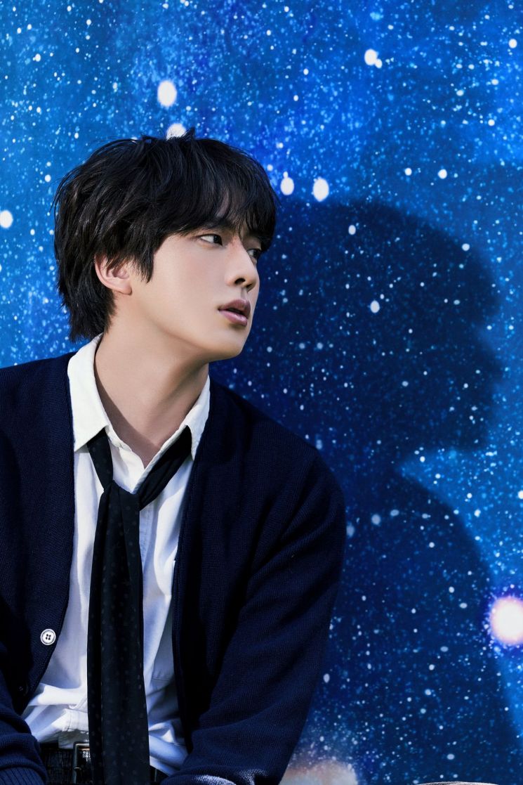 방탄소년단 진_The Astronaut_콘셉트 포토 Outlander. 사진제공 = 빅히트뮤직