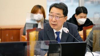 윤영찬 "최강욱 '암컷' 막말, 경고로 끝나선 안돼…징계위 열어야" 