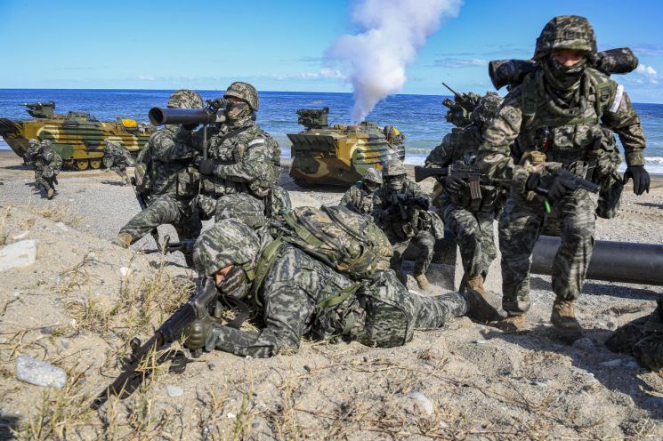 [양낙규의 Defence photo]4년만에 공개된 해병대 상륙훈련
