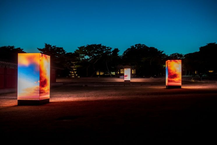창경궁에서 만나는 LED '일월오봉도'