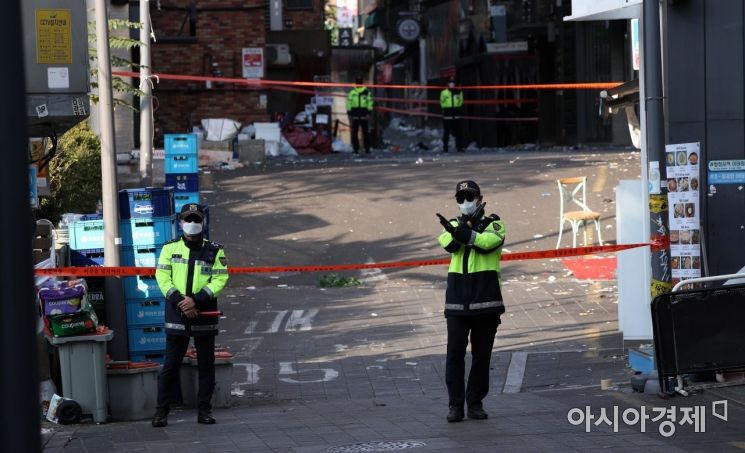 31일 서울 용산구 이태원 '핼러윈 인파' 압사 사고 현장 출입이 통제되고 있다. 사진=김현민 기자 kimhyun81@