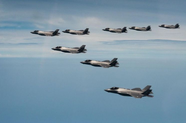 한미 공군이 지난 7월 실시한 F-35A 연합비행훈련 [사진제공=공군]