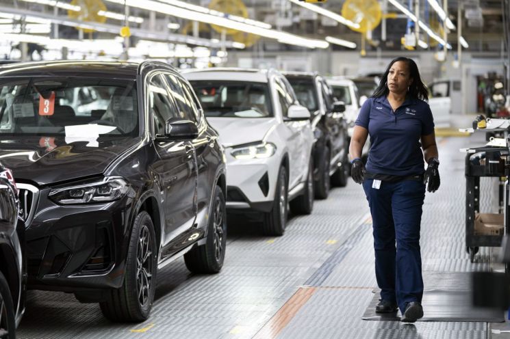 미국 사우스캐롤라이나 BMW 공장의 생산라인＜이미지출처:연합뉴스＞