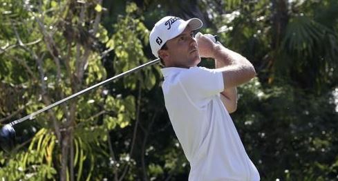 Russell Henley hitting a driver shot. <br>Photo by Yonhap News