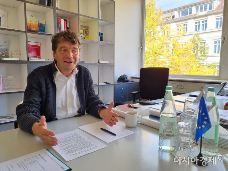 크리스토프 베슬링(Christoph Wessling) 베를린 공과대학 도시지역계획학과 교수
