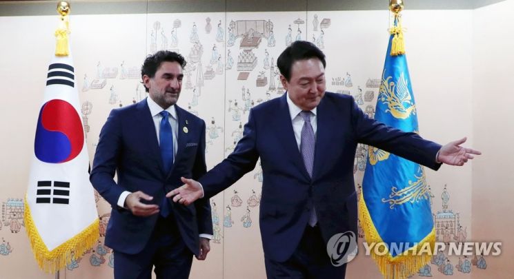 [뉴스속 인물]야시르 알루마얀, 사우디 왕가의 '금고지기'