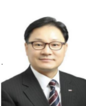 '회장 사퇴' BNK금융, 일시 대표이사에 정성재 전무 선정