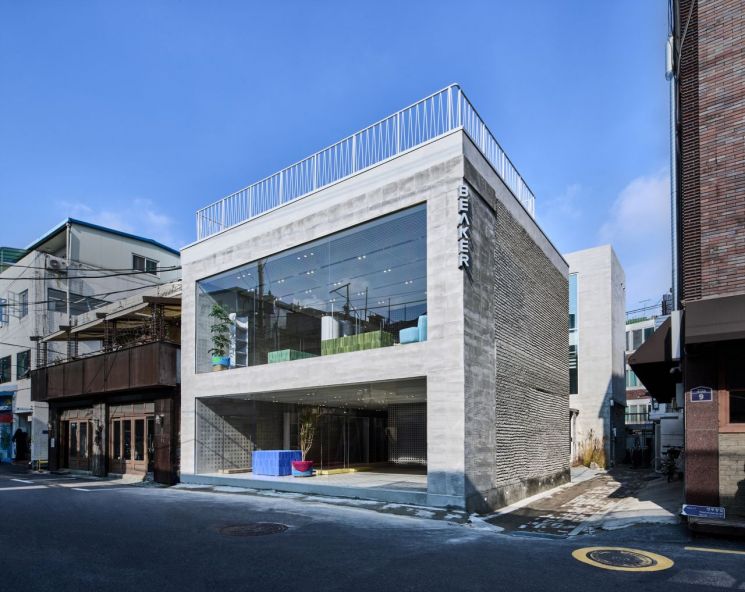 삼성물산 비이커, 성수동에 세번째 플래그십 스토어 개점