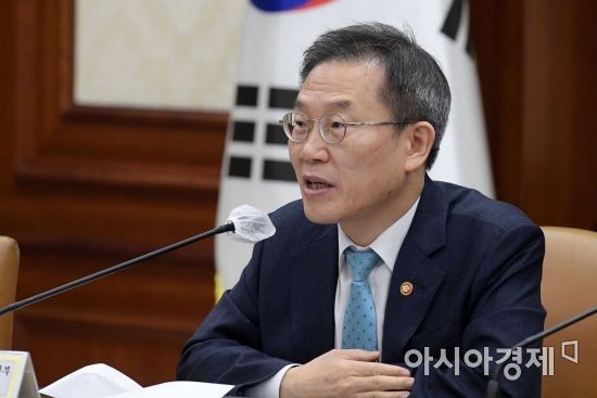 '억 소리 나는' 尹정부 내각…평균재산 41억원·절반이 강남집 보유