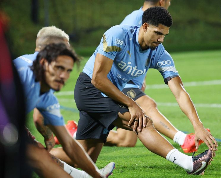 [한국 결전의날]②우루과이, 한수 위 실력에 신구조화