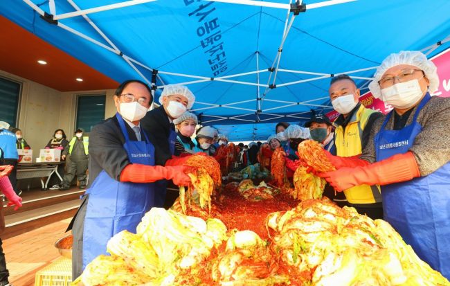 임실군자원봉사센터 ‘김장나눔 봉사활동’ 실시