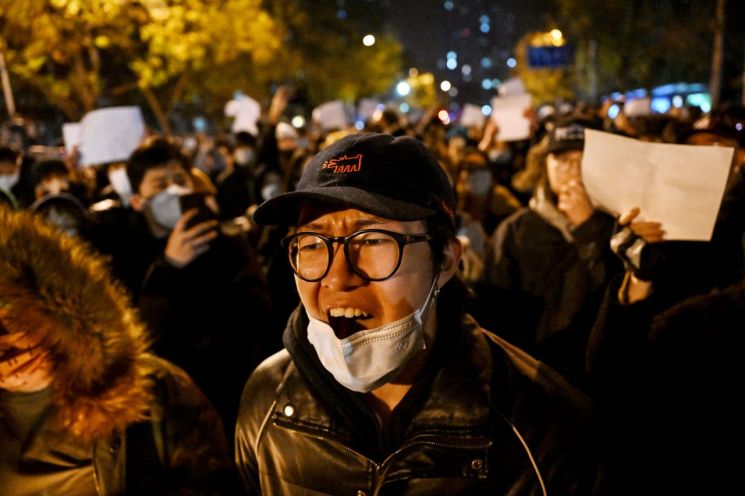 中 반봉쇄 시위, 글로벌 경제 새 뇌관되나